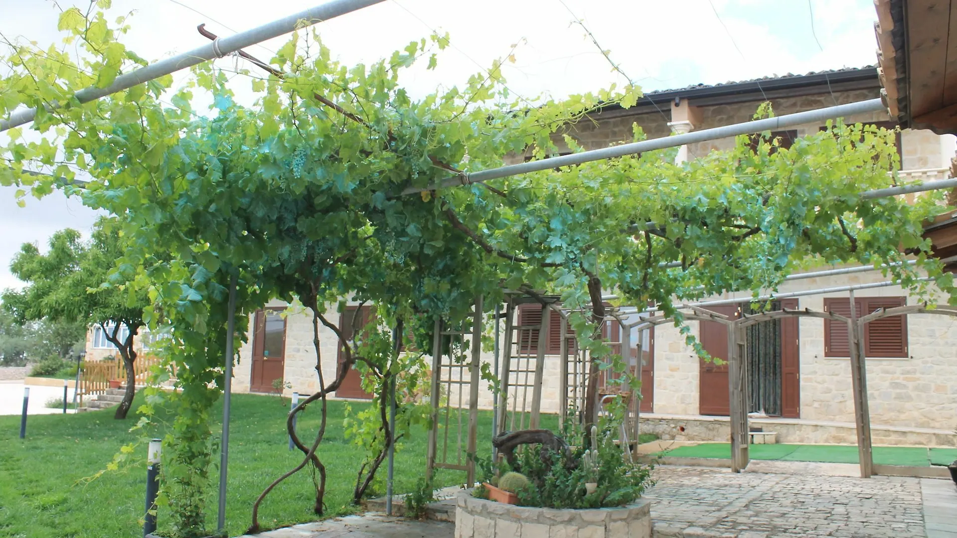 Il Paradiso Di Adamo Modica 0*,